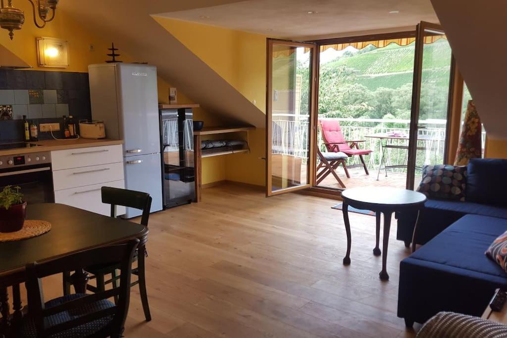 Appartamento Casa Barzen - Stilvoll Urlauben An Der Mosel Reil Esterno foto
