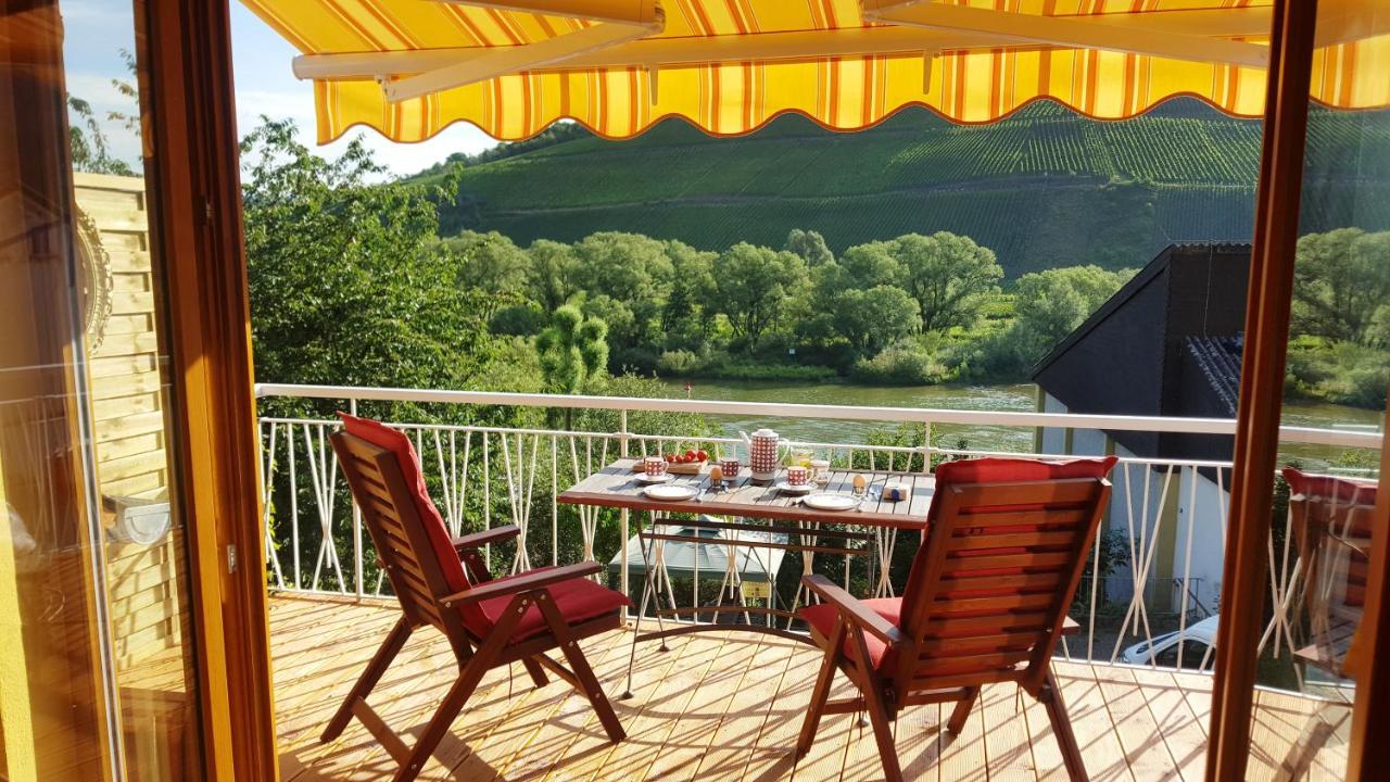 Appartamento Casa Barzen - Stilvoll Urlauben An Der Mosel Reil Esterno foto